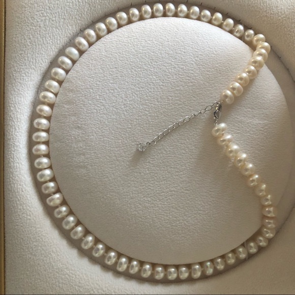 Freshwater pearl necklace - Picture 2 of 5